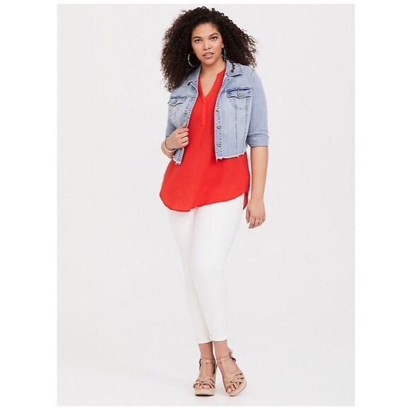 TORRID-HARPER - BLOOD ORANGE SWISS DOT TUNIC - Picture 2 of 10